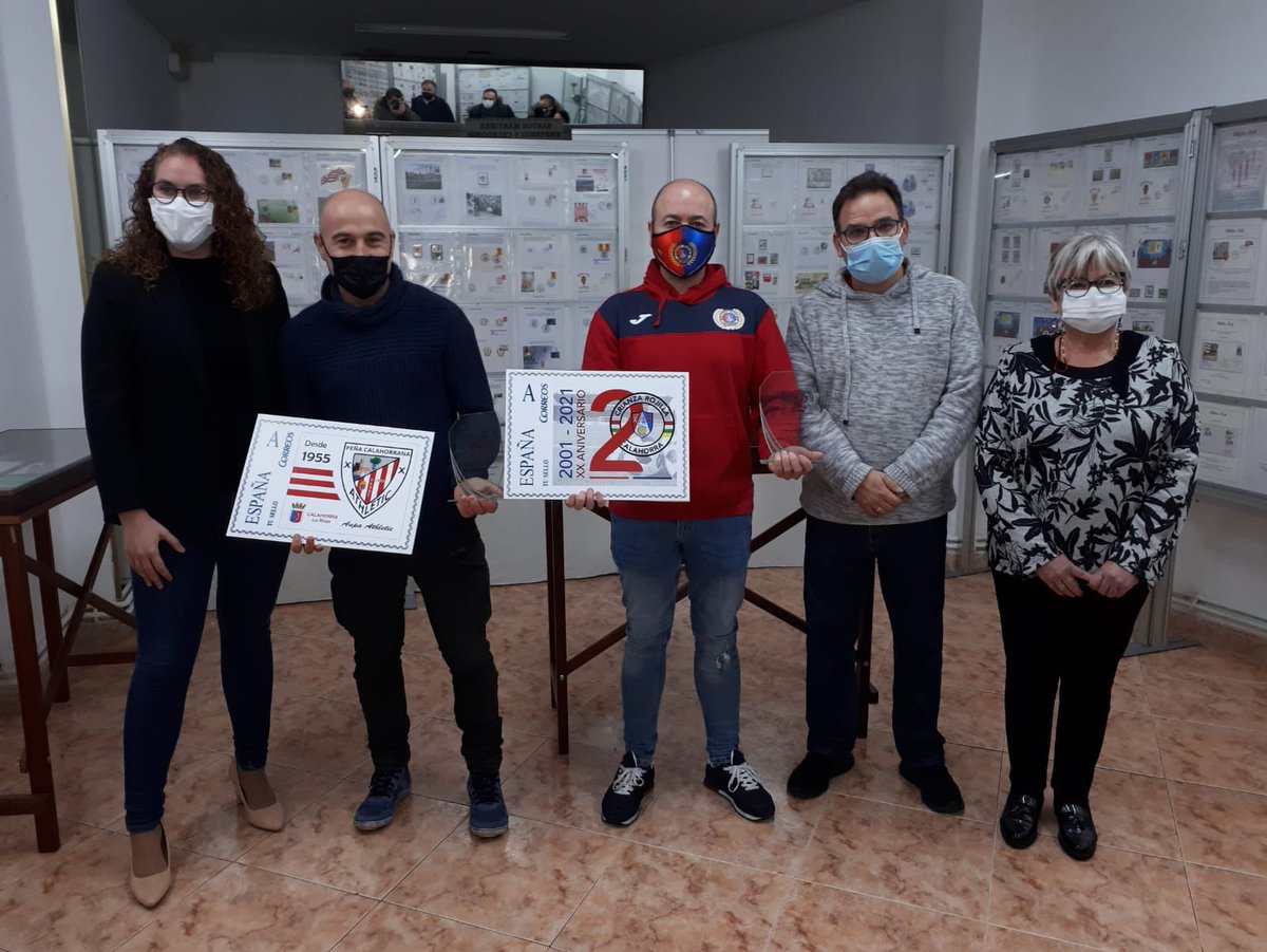 CrianzaRojilla's tweet photo. Muchas gracias a la asociación “El Lazarillo” por el detalle que tuvo con nosotros por nuestro #xxaniversario, el cual fue presentado el domingo 5 de diciembre, en el Centro Cultural “Fernando Herce”

Desde la colaboración entre colectivos nacen grandes cosas y se hace ciudad https://t.co/U9IhSy09mv