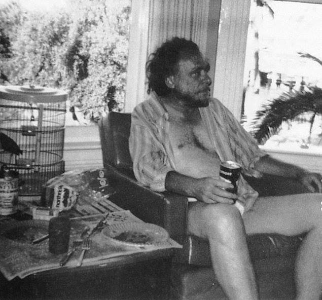ParantezY's tweet photo. Hayat kendiliğinden olan bir şey, 
fazla ciddiye alma.
#CharlesBukowski https://t.co/hYok6CTmNu