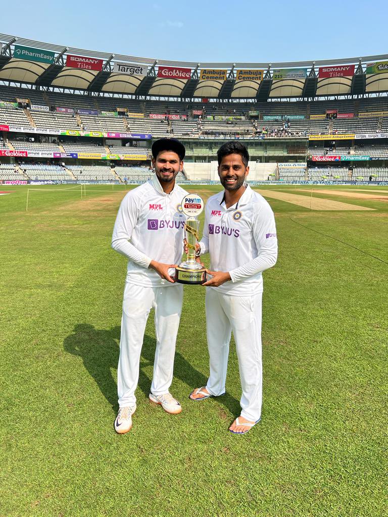 ShreyasIyer15's tweet photo. Test series win with #TeamIndia 🇮🇳 Couldn’t have asked for a better birthday 😁 Thank you everyone for your wishes. One to remember ❤️ https://t.co/WBkXlgyjr5