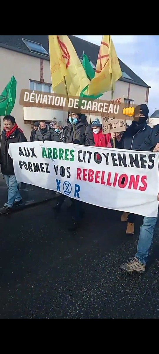 OrleansXr's tweet photo. #DEVIATIONDEJARGEAU

Journée mondiale des sols ce dimanche ! Avec la @ConfPaysanne et les collectifs de lutte locale contre tous les projets d'artificialisation, les contournements routiers et le saccage du vivant. Pour une révolution écologique ✊❤ 

#balancetonpont https://t.co/RZQ5MV7b9G