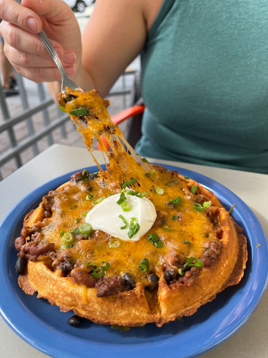 Cafe222SD's tweet photo. Not to be cheesy, but this might pull you right in for lunch. https://t.co/BRUKnSzKhU
