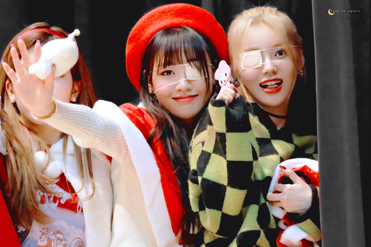 lost_inloona's tweet photo. 211204 귀요미들
#이브 #Yves #진솔 #JinSoul #김립 #KimLip
#이달의소녀 #LOONA @loonatheworld https://t.co/sJjuiAzuSs