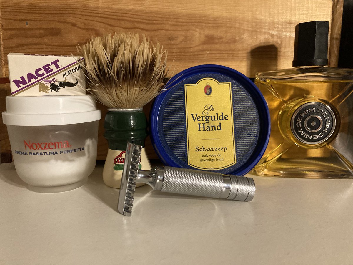 Monday go! #wetshaving #sotd #shavelikeaman