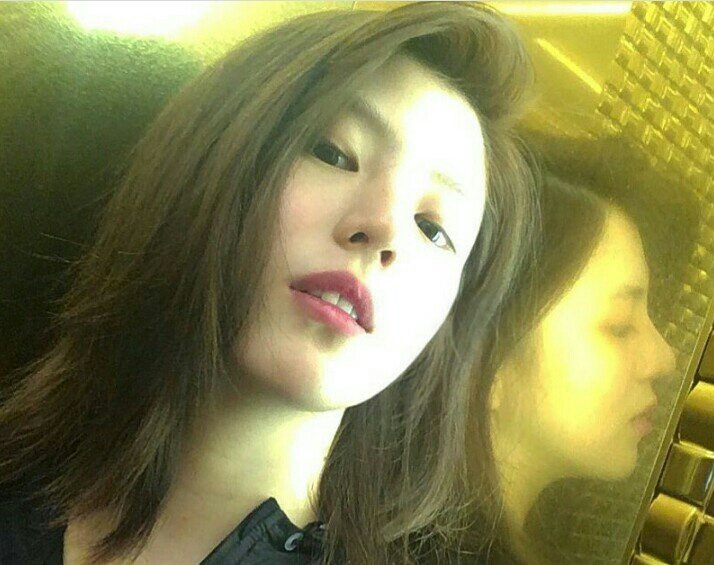 inluvwithJK1023's tweet photo. ✨ perfect nose ✨ #HanSohee https://t.co/RjkbNGMtN0