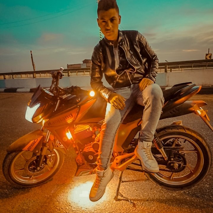 roe_ee's tweet photo. #صورة_ملف_شخصي_جديدة https://t.co/BtySG1LANv