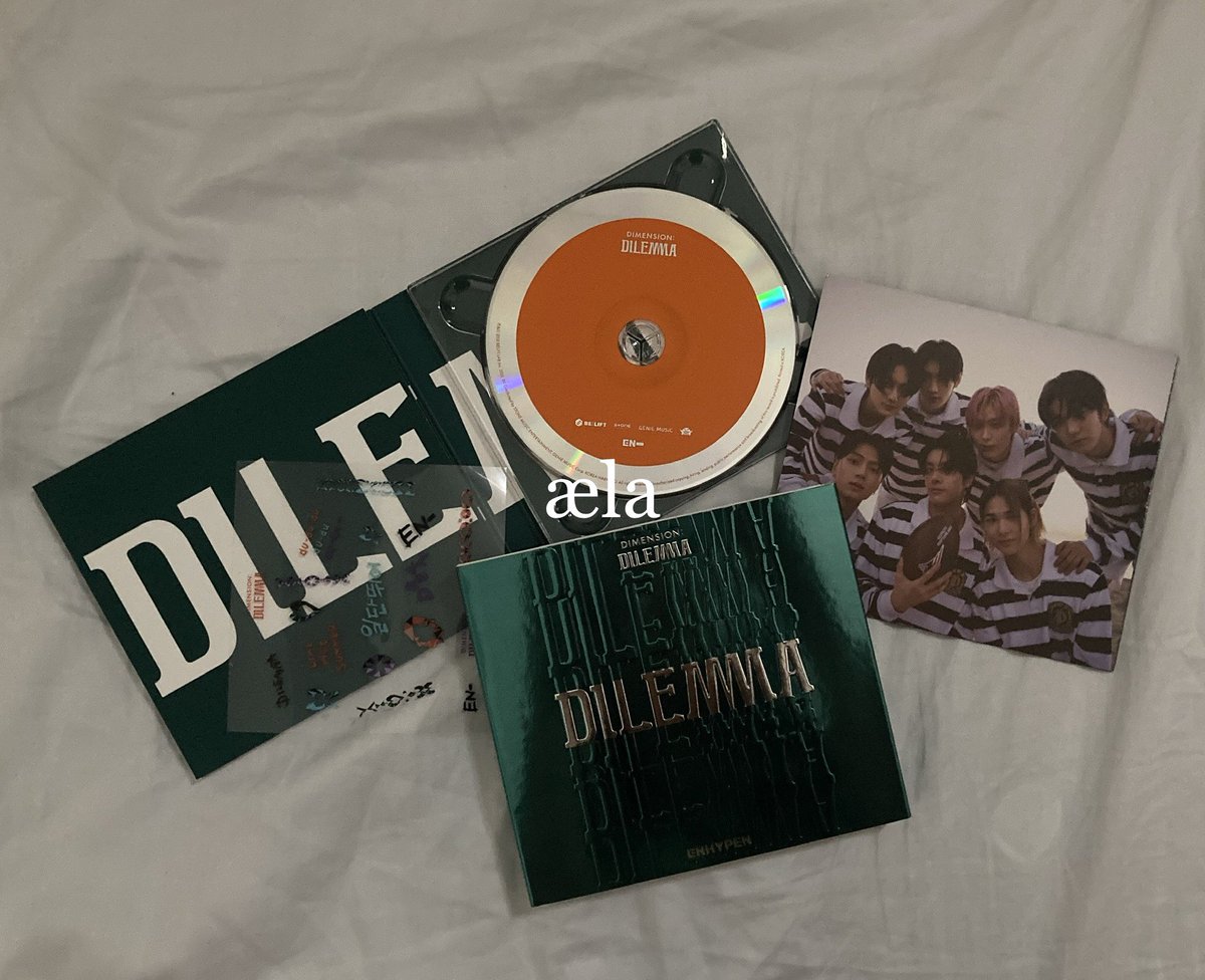 miqicart's tweet photo. ☾ mini enhypen giveaway ph only!!

enhypen d:d essential unsealed w/o top loader

rules:
✦ rt and like this and the tweets linked below
✦ will choose the winner once items are sold
✦ tag 2 moots (optional)
✦ u can follow me if u want!! 🤍 https://t.co/jR7IozjZXM