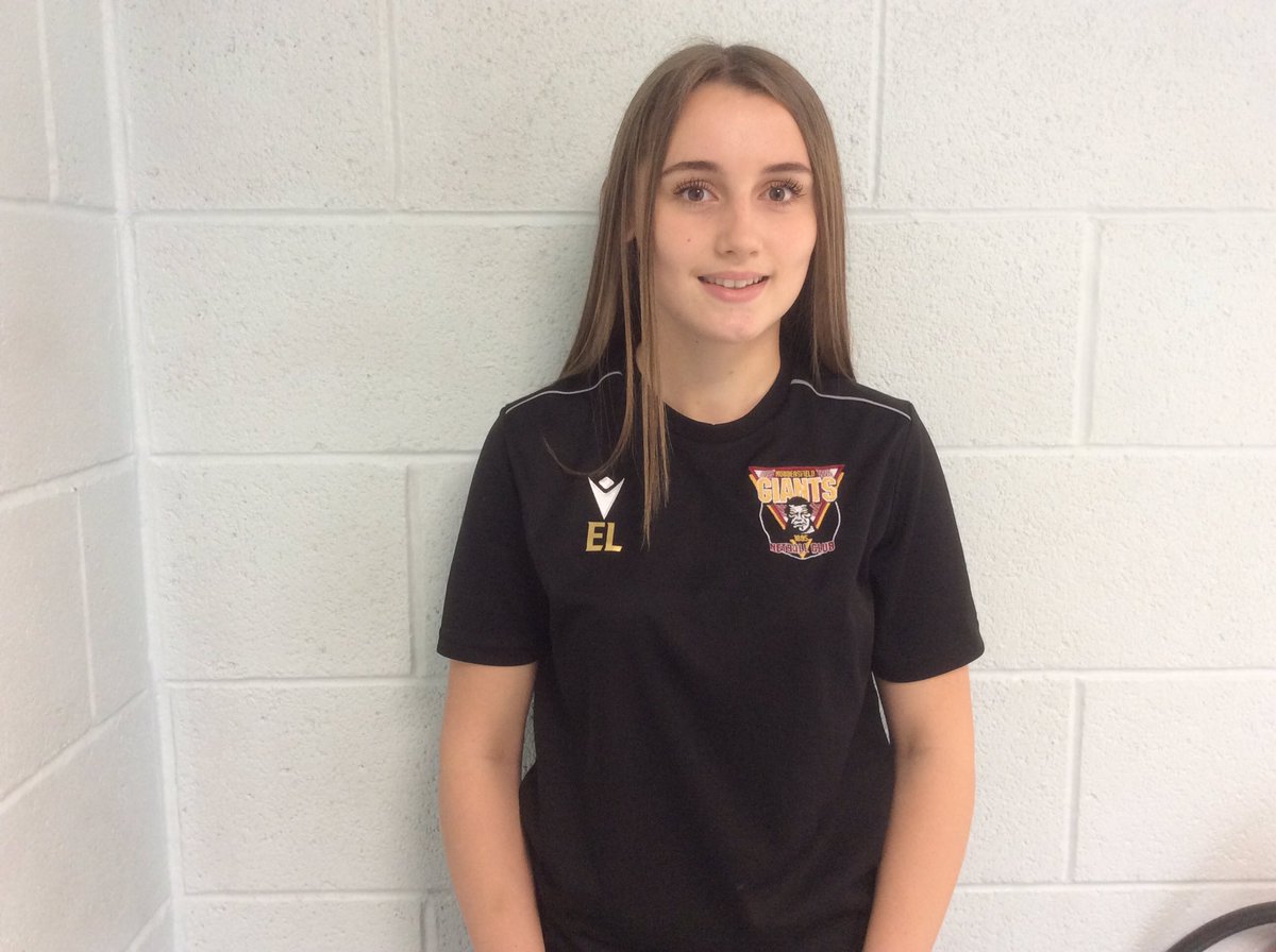 🏐Sporting star of the future 🏐Ella Lister who plays netball for Huddersfield Giants &amp; is the captain of the elite performance 1st team.
Position: Center/Wing attack
1st experience: Whitcliffe Warriors, aged 11
Ambition: Represent Country
Idol: Serena Guthrie
#Bethebest#