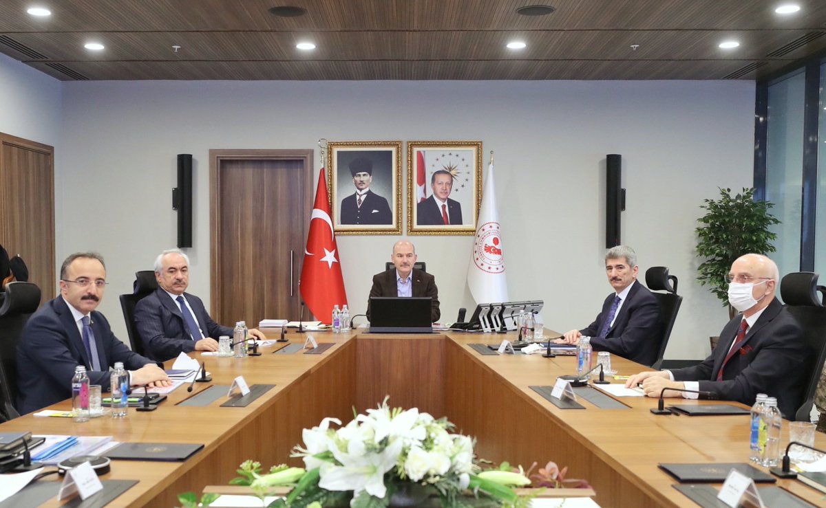 TC_icisleri's tweet photo. Bakanımız Sn. @suleymansoylu'nun başkanlığında Bakanlığımızda, Güvenlik ve Koordinasyon Toplantısı gerçekleştiriliyor https://t.co/CMqJlk1SKA