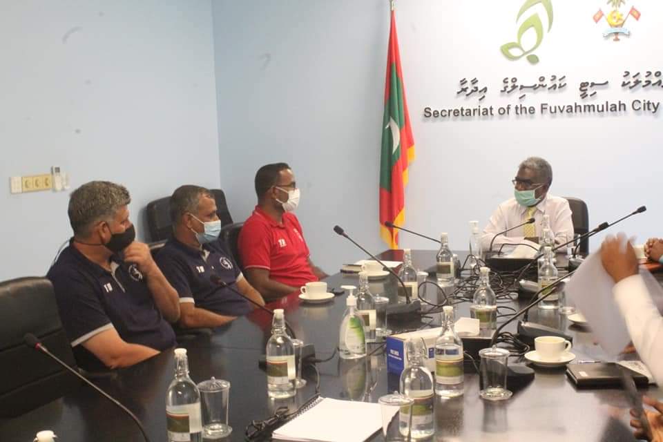CBM President <a href="/mofaisal12/">Mohamed Faisal</a> &amp; VP <a href="/ahdhussain/">dhona</a> had a very constructive meeting with <a href="/FVMCouncil/">Fuvahmulah City Council</a> yesterday.

In the meeting both sides discussed ways in which cricket development can be enhanced in the city &amp; on better utilising the ground.