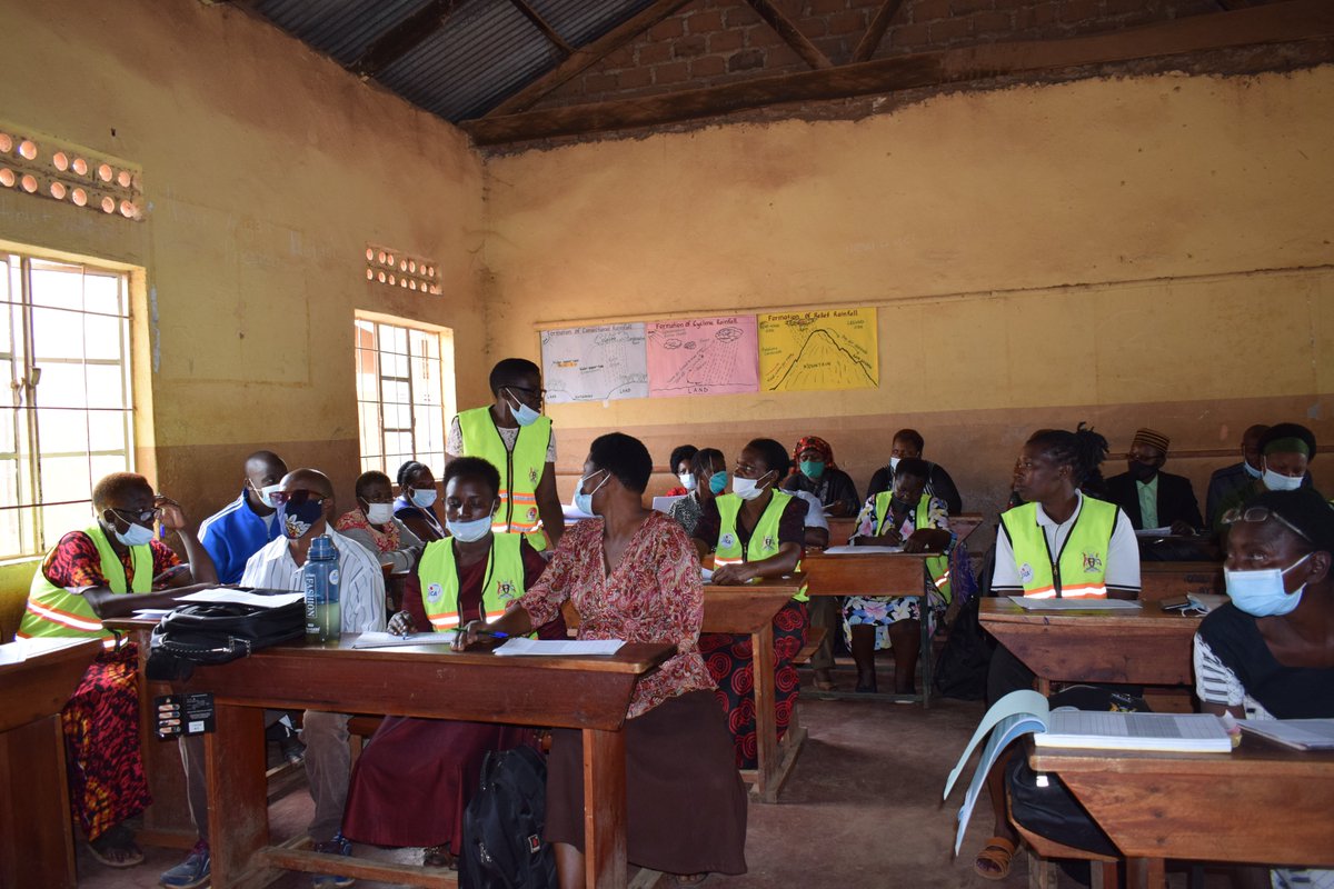 ACHEST1's tweet photo. Village Health Teams under the #CESProject participating in a refresher training recently. VHTs are the foot soldiers in primary health care! 
#ReachingEveryHousehold
#LeaveNoOneBehind https://t.co/rFQwhyWT62