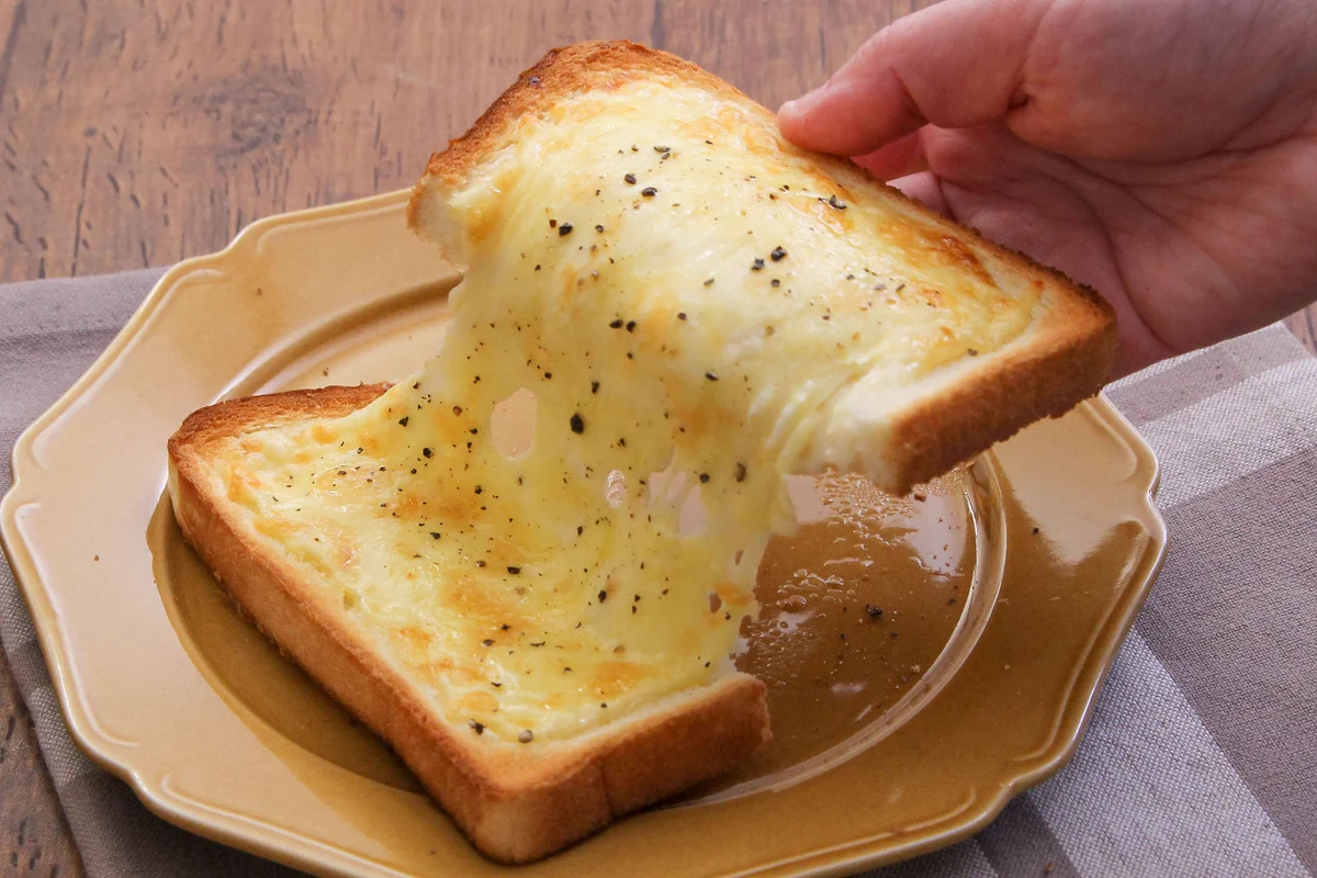 マヨラーさんは是非！簡単だから朝ごはんにもぴったりそうな食パンレシピ！