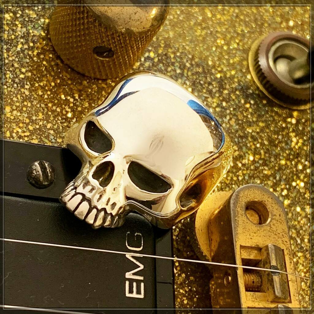 CPDJapan's tweet photo. Evil Skull Ring originally designed &amp; finished by Mr Armand Serra who is a founder &amp; a designer of @crazypigdesigns in 1983. 
『イーヴルスカルリング』はクレイジーピッグの創業者・デザイナーのアーマンド・セラにより1983年に生み出されました。
#crazypigdesigns https://t.co/ehlENwdogL https://t.co/ll9RVDYa5u