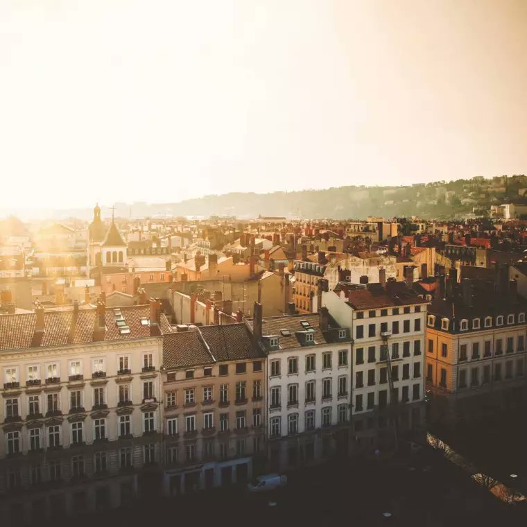 jplarger's tweet photo. #immobilier #Syndic de #copropriete  ... 
🚨🚨🚨  moins d'1 français sur 2 est satisfait !!! 
https://t.co/l6F23Am2sM https://t.co/WWwqxWsgGt