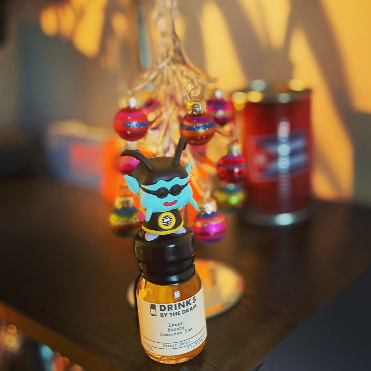 rumminguk's tweet photo. Day 6 of the @drinksbythedram Rum Advent Calendar 🥃

Langs Banana Rum

#rum #rumvent #december #funko #funkopop #dbz #dramvent #funkoadventcalendar #adventcalendar #rumming https://t.co/Rjfdyd5xvx