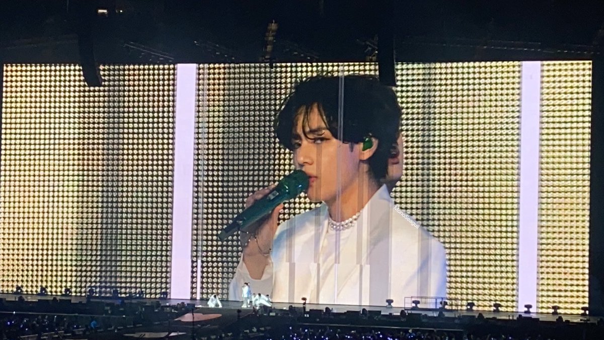 AliceInVonderland tweet media