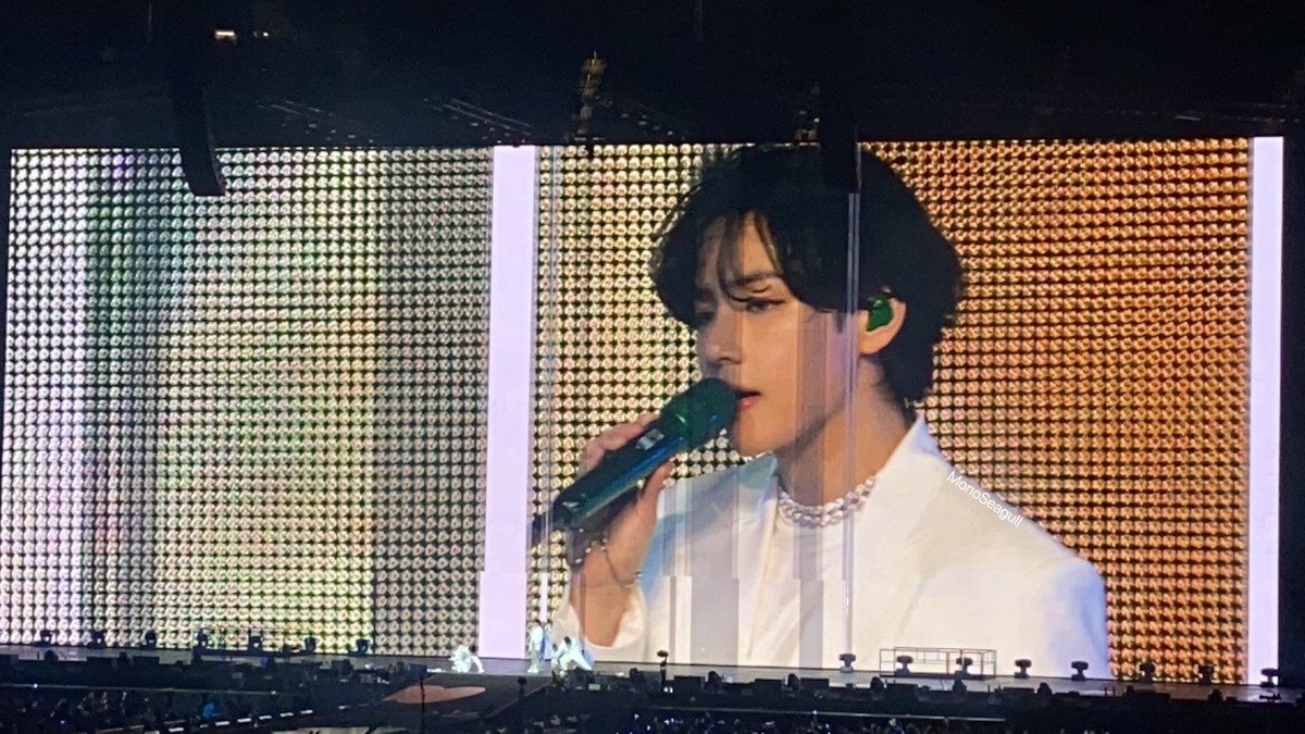 AliceInVonderland tweet media