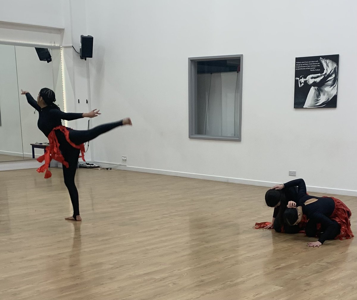 DanceMaindy's tweet photo. Filming our trios today, @dancecrazystud1 @CathaysHigh https://t.co/rLERpR8dLw