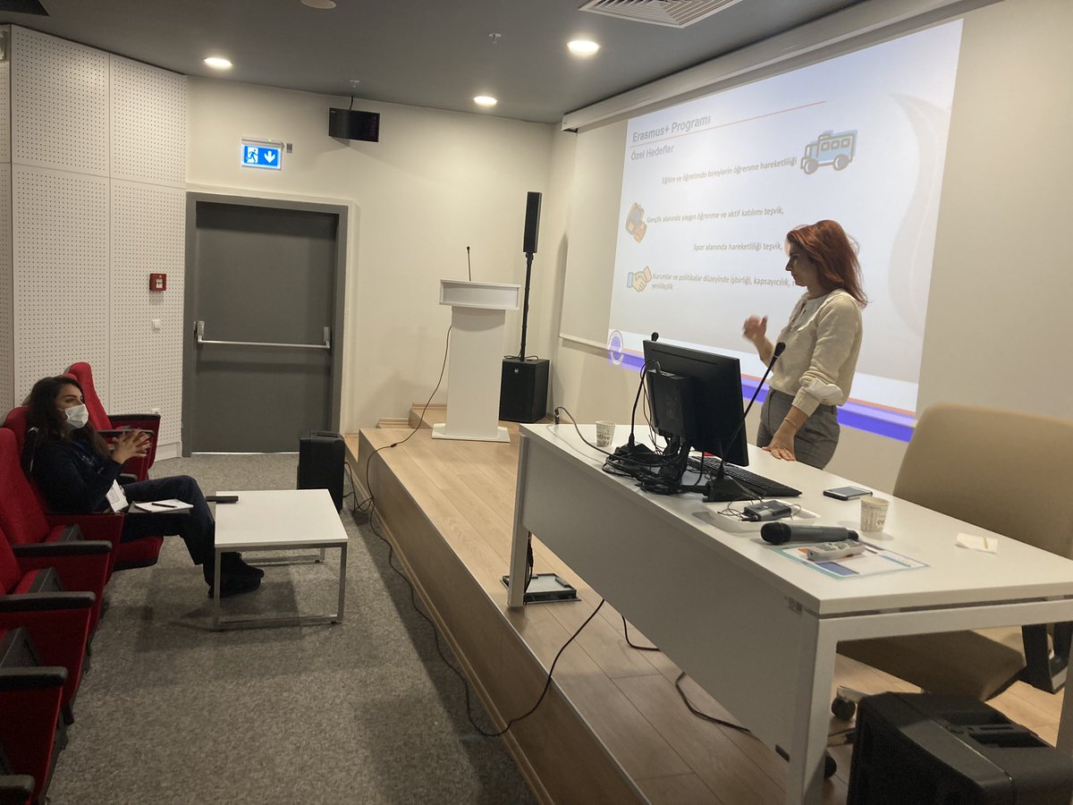 ManisaABBirimi's tweet photo. Büromuz tarafından verilen Manisa İl Sağlık Müdürlüğü PROJE YAZMA EĞİTİMİ birinci gün oturumları @ulusalajans @eurodesktr @uralsevener @gurkansoydas @cemilecetinturan https://t.co/uW4hrJWmJh