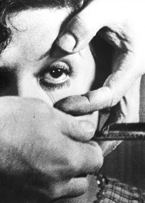 un chien andalou,quando Buñuel ci chiese di aprire gli occhi