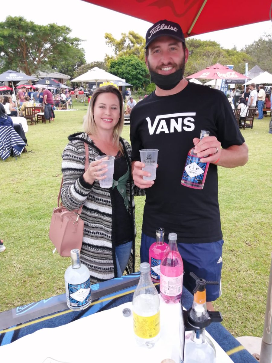 gin_kem's tweet photo. It's the WeeKëM roundup!!!!

Your favourite Gin was doing the rounds at a Gin &amp; Wine fest held at Padlangs Patensie in the Eastern Cape.

#KeDezemba 
#këmgin 
#ginfestival https://t.co/TRmTOxRNVs