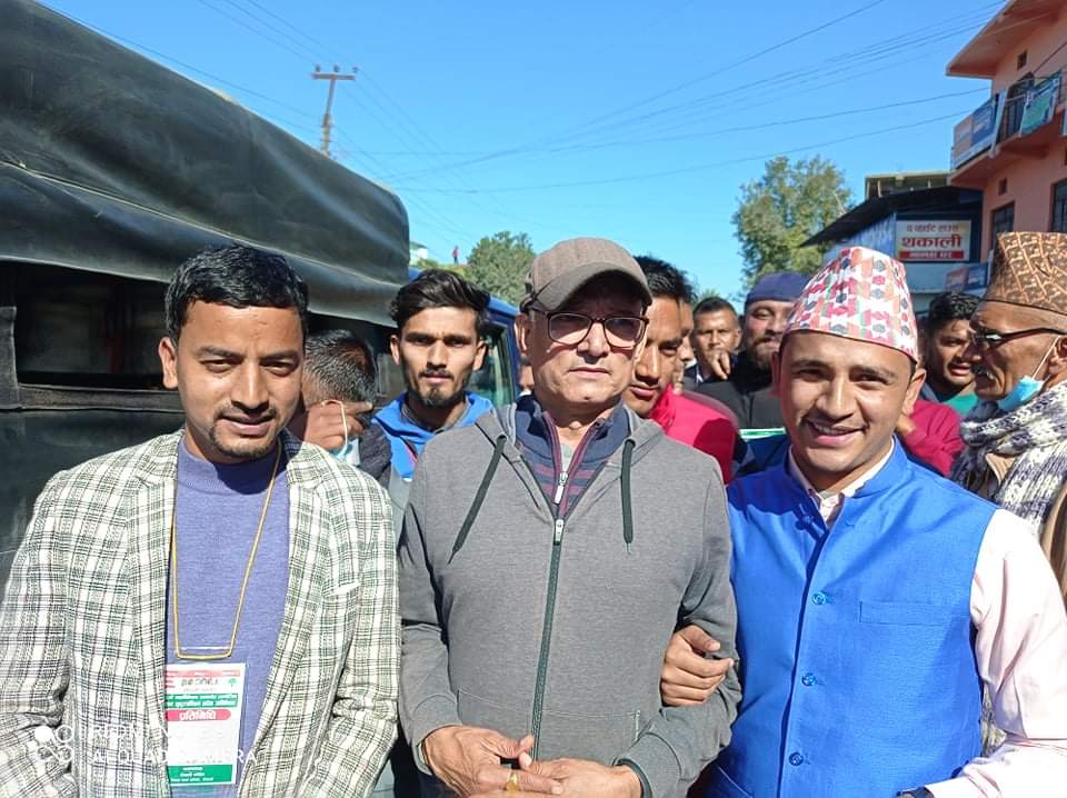 काङ्ग्रेसको नर्सरी नेविसंघको बगैंचामा फुलेको एक वीर योद्धा हो बिर बहादुर बलायर !
नेपाली काङ्ग्रेस सुदुरपश्चिम प्रदेशको प्रथम प्रदेश अधिवेशन बाट प्रदेश सभापति पदमा निर्वाचित हुनुभएकोमा हार्दिक बधाई एवं सफल कार्यकालको शुभकामना व्यक्त गर्दछु!