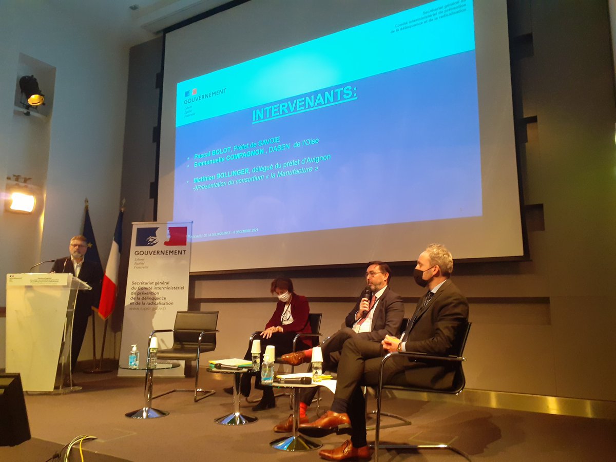 SG_CIPDR's tweet photo. Lancement de notre 1ère formation nationale sur la prévention de la délinquance entièrement consacrée aux acteurs : services/État ; mairies/intercommunalités; associations. Plus de 350 participants autour de 2 temps ( le rôle de l'État et la gouvernance  locale) @Interieur_Gouv https://t.co/RMfe9Etzft