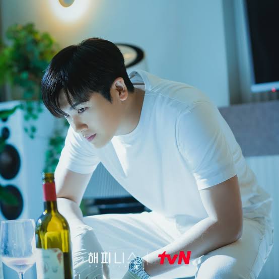 antipatz's tweet photo. Still wrapping my head around Hyung Sik's big build in Happiness. ๐
I like this drama. It's like Sweet Home but less fantastical. It's right up Nini's fave genre, I wonder if he'll watch this.
#RandomShizz https://t.co/OiT2oQpssQ