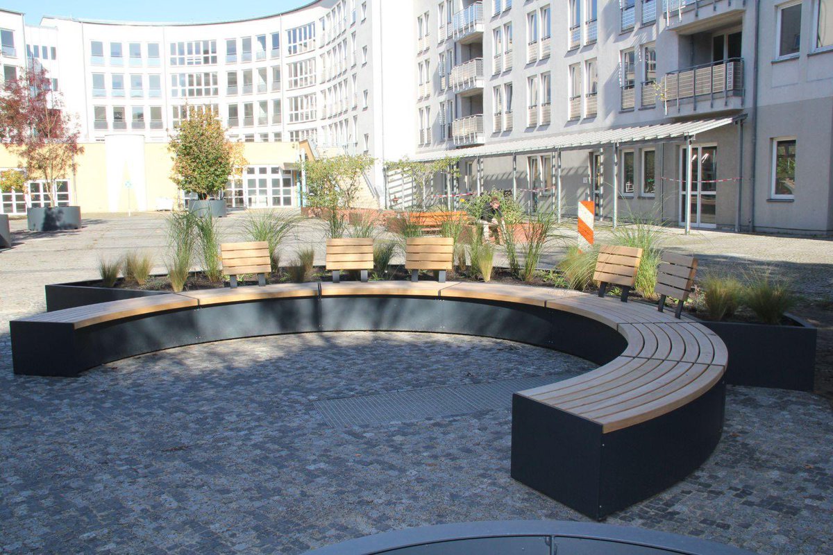 Hardscape_ENG's tweet photo. Sustainable Street Furniture from #euroform
https://t.co/mIBUnDskoo
#customised #bespoke
#sustainable
#streetfurniture
#herzburg #berlin #germany https://t.co/BB5cVsHSbE