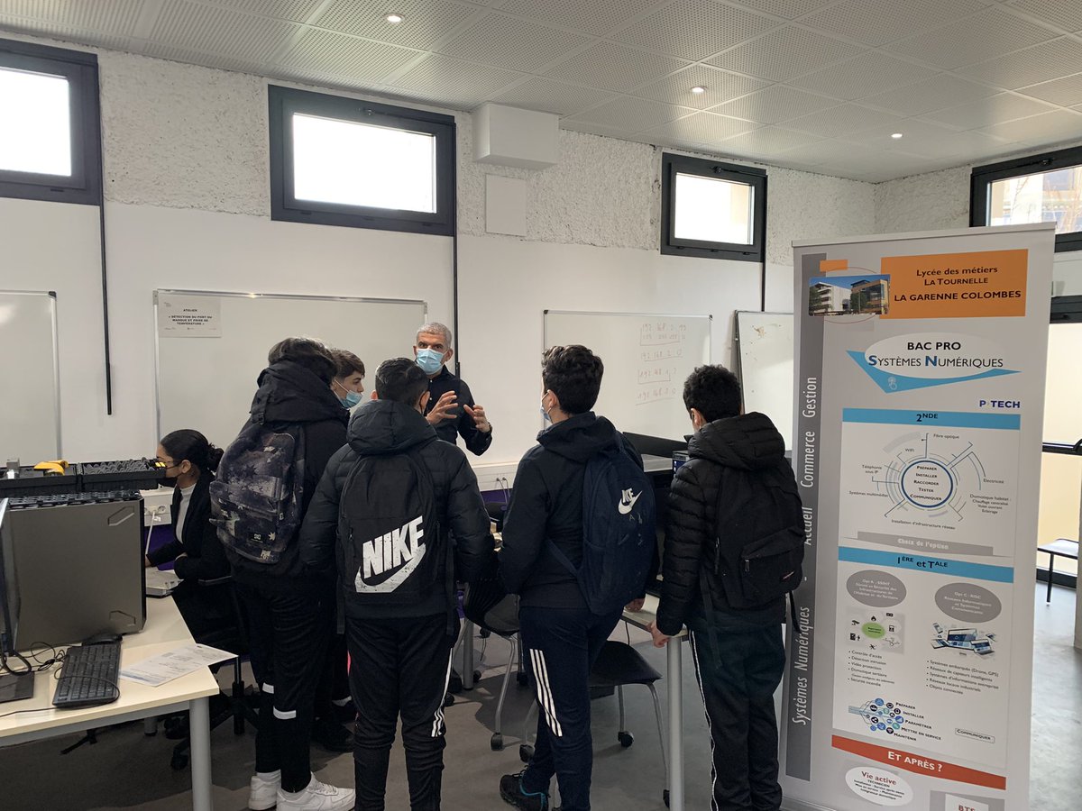 Lycée La Tournelle tweet media