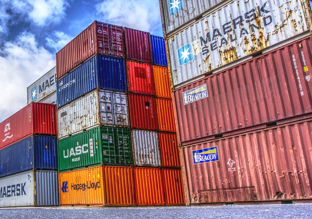 De roep om een veilige haven is luider dan ooit tevoren. Met het programma ‘Samen veilig data delen’ draagt Portbase, samen met de havencommunity, bij aan de realisatie van een veilige Rotterdamse haven. Meer weten over het programma?  bit.ly/3Il9LDj #portofrotterdam