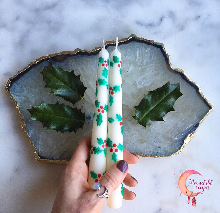 Hand painted holly berry candles 🕯 
Perfect addition to your Yuletide table🌲
#yule #YuleFolklore #yuletide #Christmas #ChristmasTree #christmasiscoming #handpainted #handpaintedcandle #candle #candlelight #etsyshop #etsy #etsyfinds #etsygifts #etsyhandmade