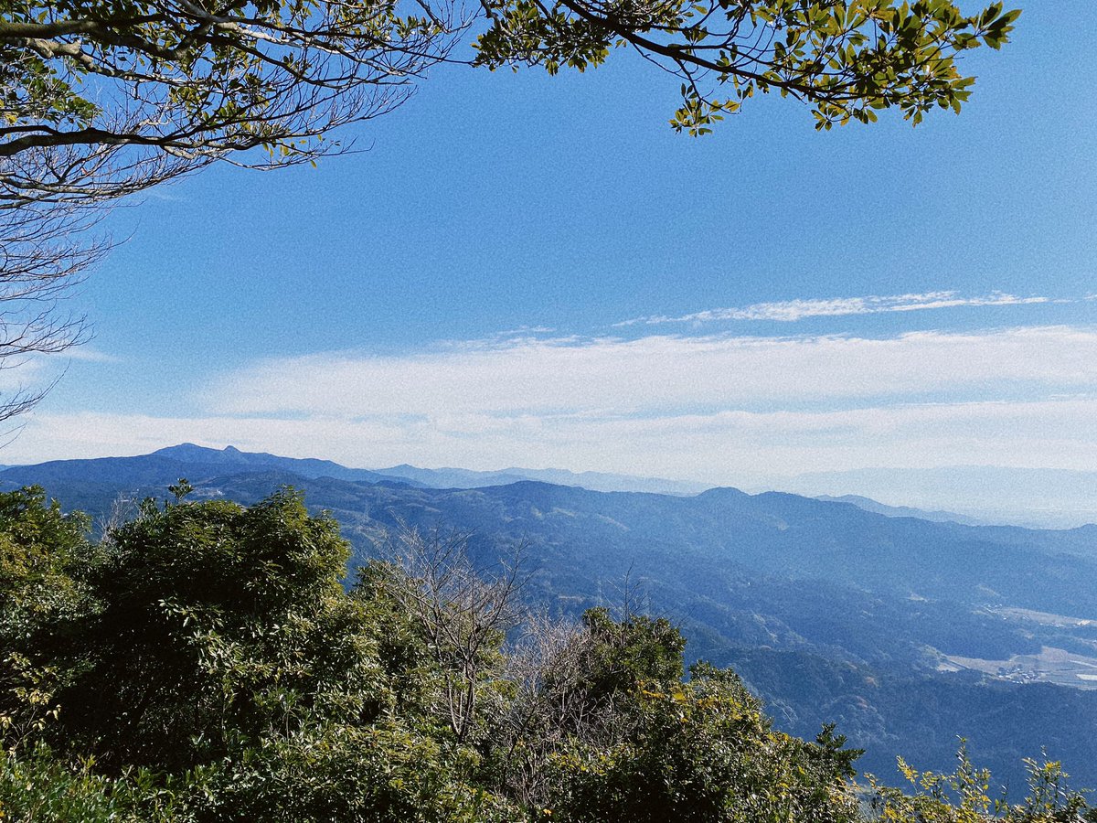 ___aono21's tweet photo. 🚶🏻‍♀️🍂☕️ https://t.co/KJG3n5xYmz