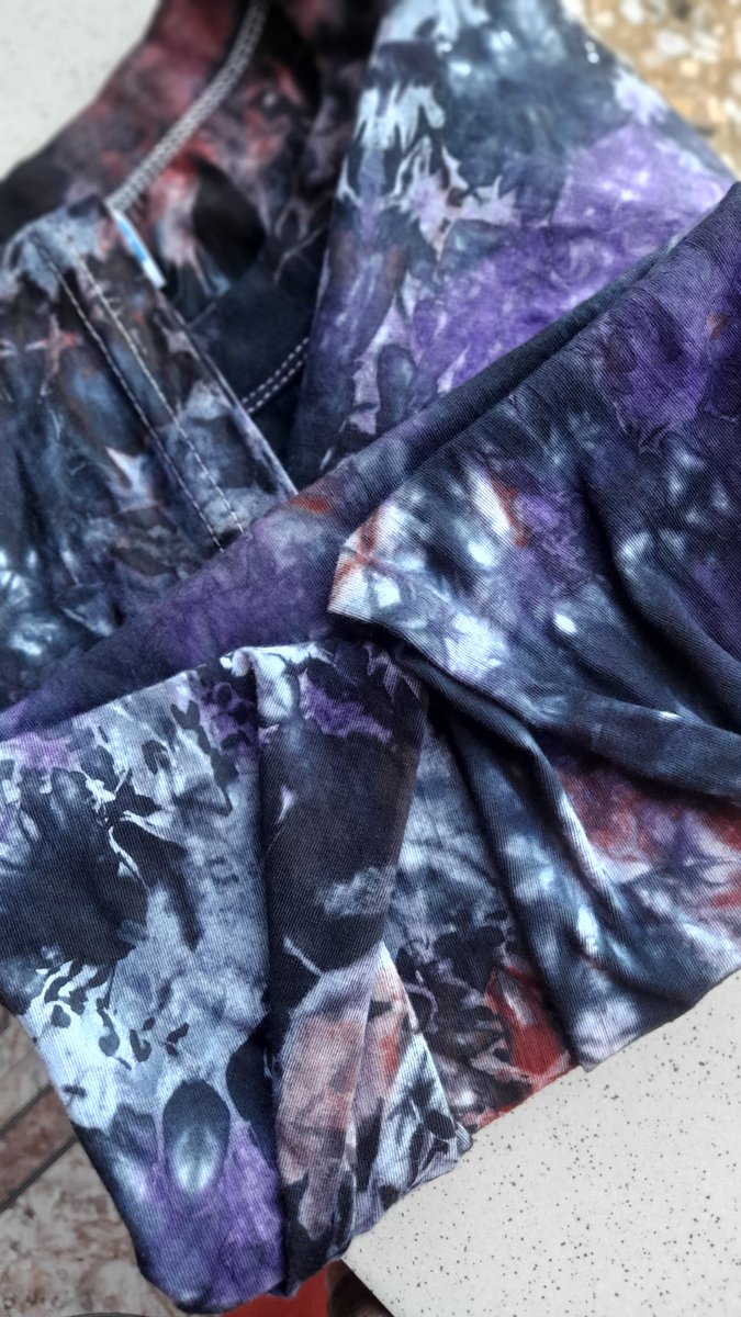 TheblackLover_'s tweet photo. Hey Tweeps💜
Your girl sells Perfumes, Perfume oils, Body spray/mist, Diffusers and all Fragrance needs &amp; She also makes Adiré (Tees, Shirts, Joggers &amp; all)

Please do ME well by Patronizing and Retweeting when you see this.. My Customer might be on your TL. 

Thank You💛🙏 https://t.co/CzmOuodiwI