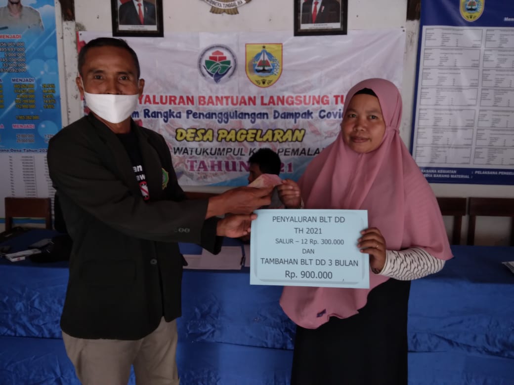 PagelaranDesa's tweet photo. Penyaluran BLT DD Salur 12 dan Tambahan BLT 3 Bulan kepada 20 KPM. Jum,at 3 Desember 2021 di Pendopo Balai Desa Pagelaran https://t.co/ixM4rlNjNZ