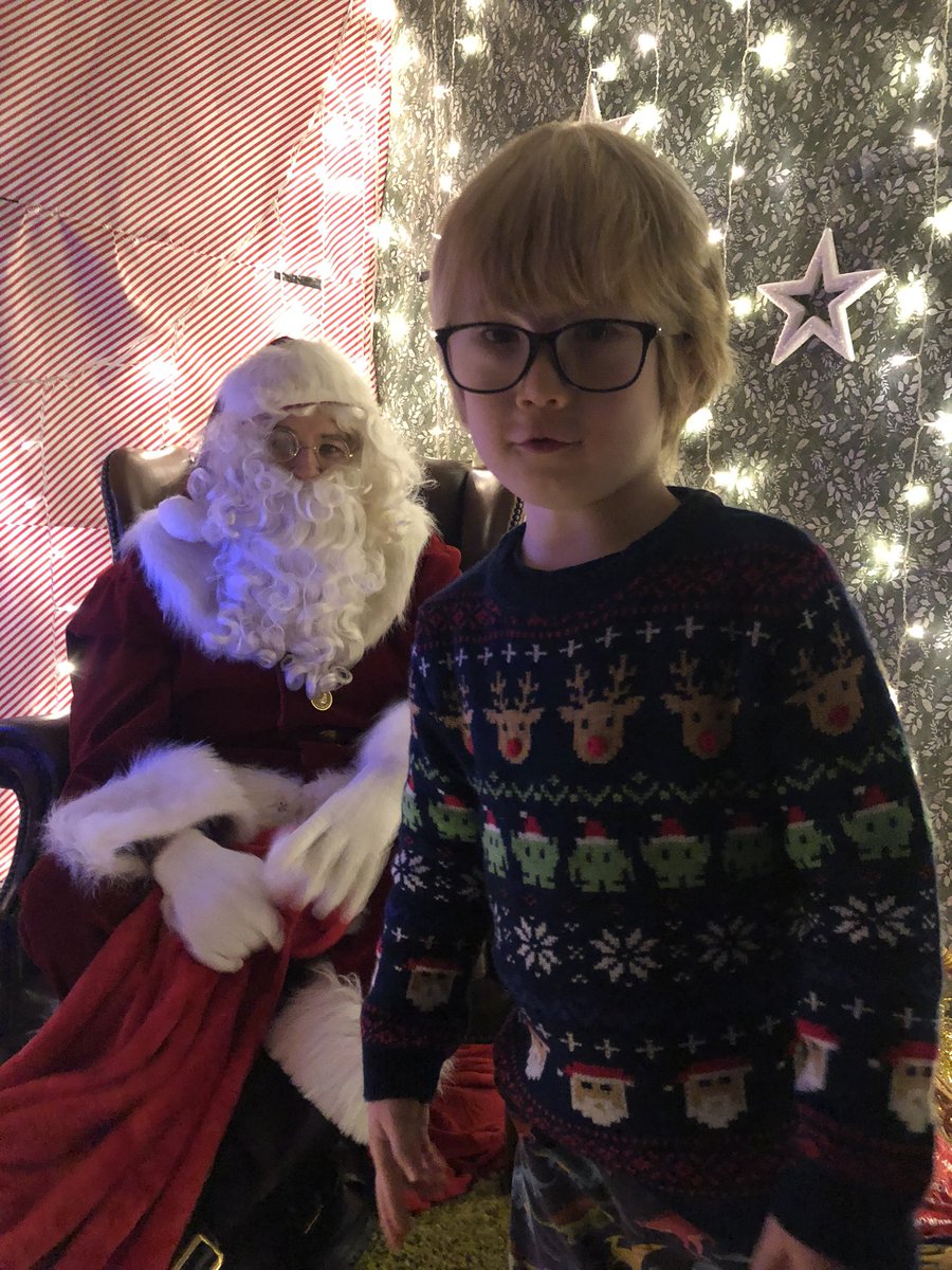 lorri_tay's tweet photo. Christmas lights, chatting to Father Christmas, and creating a dinosaur head out of card… @TranbyReception  #alphabetweekend https://t.co/AhkIetHu1p