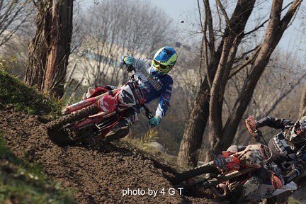 Book4Track's tweet photo. Photo by @4gt_photo dal Park Cross Ferrara 🔝🔝🔝😀 #photosport #photography #cross #mx #crosslife # @park_cross_ferrara_ #book4track #motorpassion #bikeofinstagram https://t.co/foa8KQO1Rk