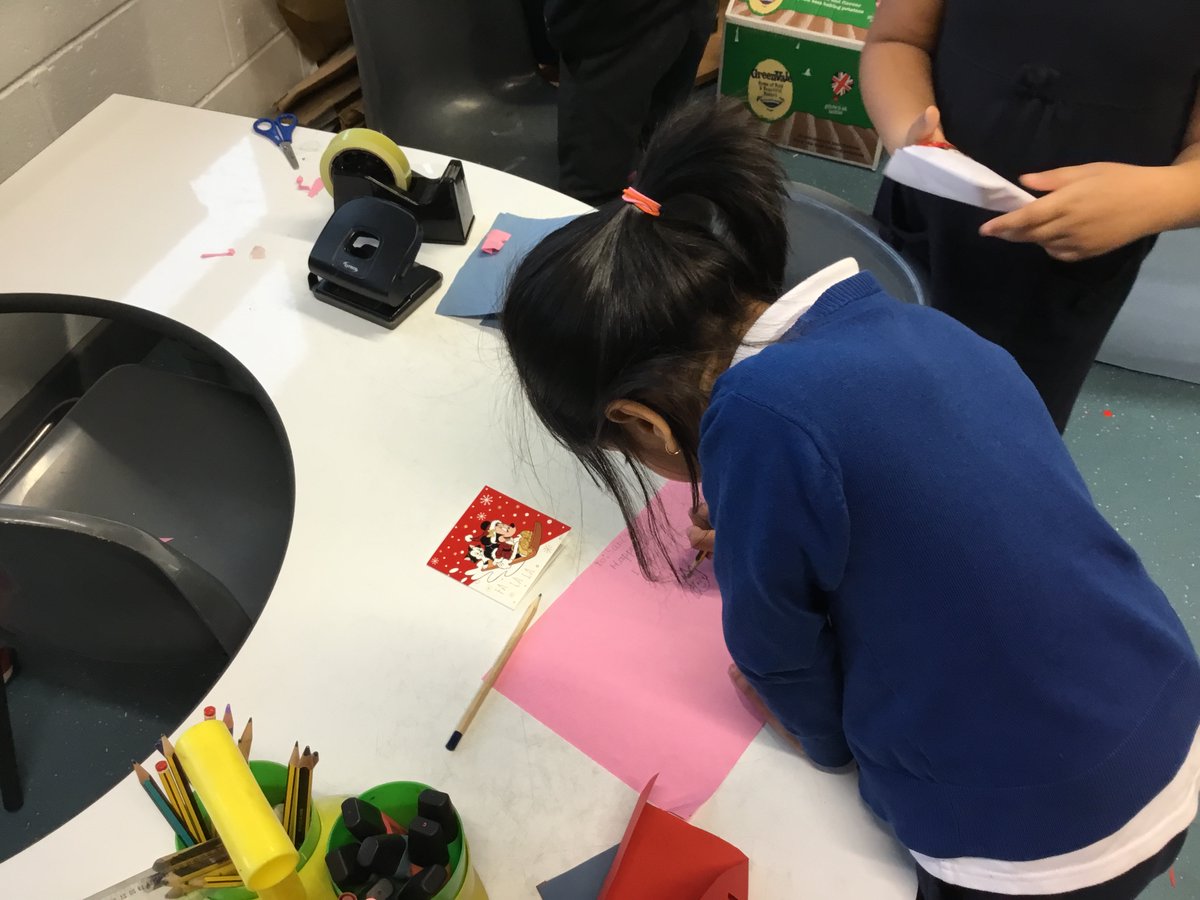 BpsGrint's tweet photo. Christmas is inspiring all kinds of writing in P2G #playingislearning #learningisplaying https://t.co/qVGHSJGBpI