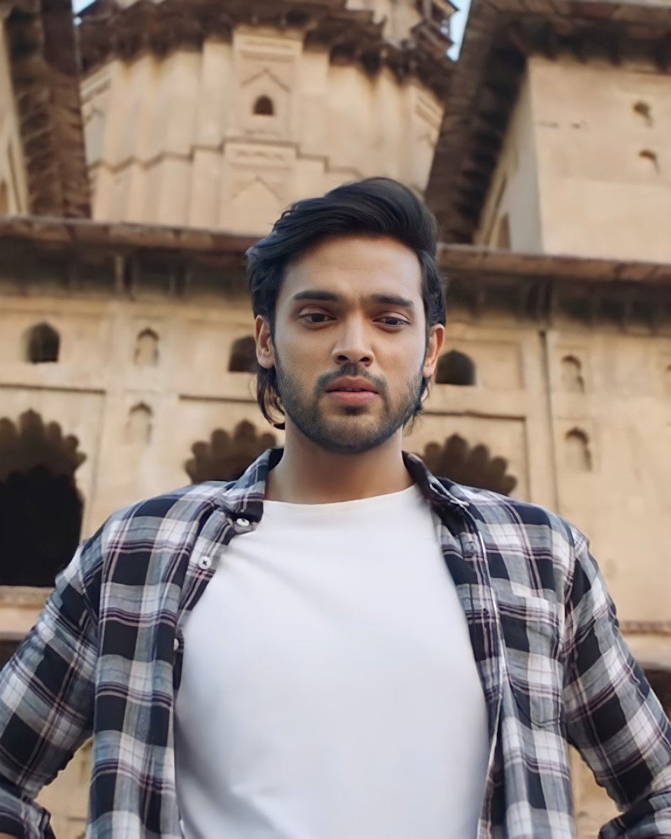 ParthsMoni's tweet photo. MereHaniyaa is out.....  Watch it on SVMT music YT.... ❤️

#ParthSamthaan #MereHaniyaa https://t.co/ODuJsD4qxd