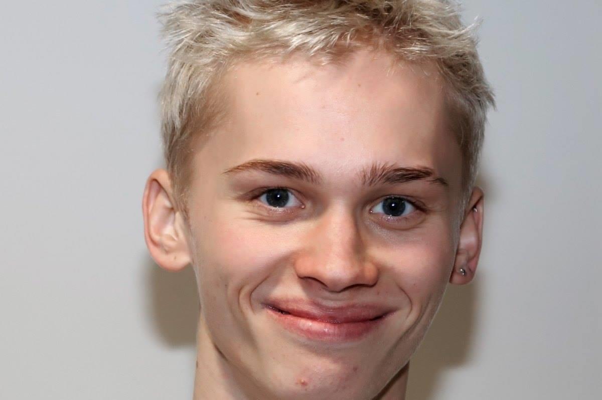 Блогерблондин Милохин