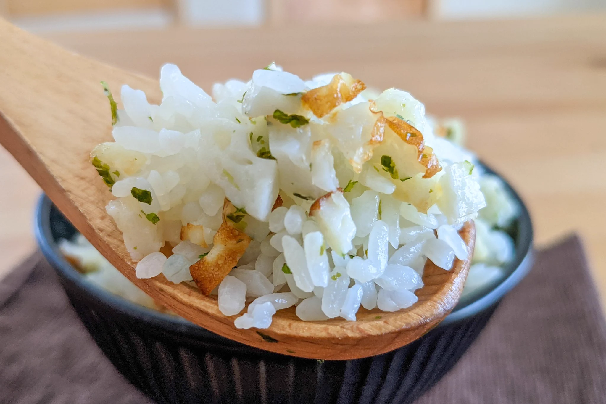バタバタしがちな朝でも作れそう！簡単お手軽で美味しそうな、ちくわを使った「混ぜご飯」レシピ！