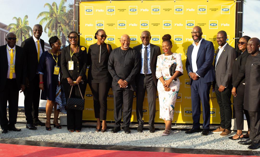 Nous croyons en un avenir durable. 
Le futur siège de MTN qui sera réalisé par Teyliom, allie harmonieusement l’humain à l’innovation,la durabilité et à la technologie moderne. La cérémonie de pose de la 1ère pierre a été présidée par le PR <a href="/CyrilRamaphosa/">Cyril Ramaphosa 🇿🇦</a> et le PM <a href="/ACHIPatrick4/">Patrick Achi</a>.