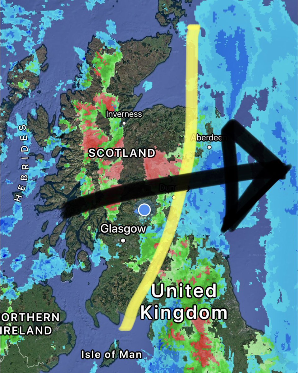 WindyWilson88's tweet photo. This should clear in the next few hours . . . Then it brightens for a while, before the next batch of squally wintry showers come in
#WindysMondayUpdate #MondayMotivation https://t.co/93r3QJsbYV