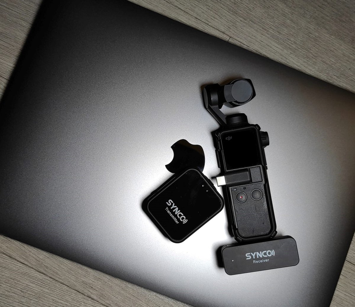 SYNCOJapan's tweet image. 最高のマイク #syncog1t の1つを使用して、今年の12月の素晴らしいサウンド🎼をキャプチャしてみましょう。 😉
セットアップ：＃syncog1t + #djipocket
📸by：@karimyatrib
🖤詳細：syncoaudio.com/products/sy-g1…