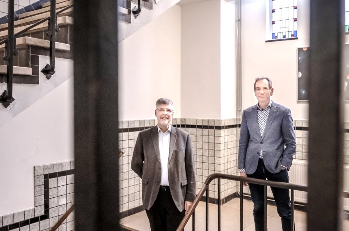 “CORONA HAKT ER FLINK IN”
Alkmaarsche Courant 6 dec jl.: Harold Ansink, schooldirecteur en Hans Nijdeken #bestuurder PCC over  impact #corona op #leerlingen van voortgezet onderwijs: noordhollandsdagblad.nl/cnt/dmf2021120… #school #alkmaar #onderwijs #heiloo #bergen #FaustErna