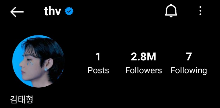 𝐯𝐚𝐧𝜗𝜚 tweet media
