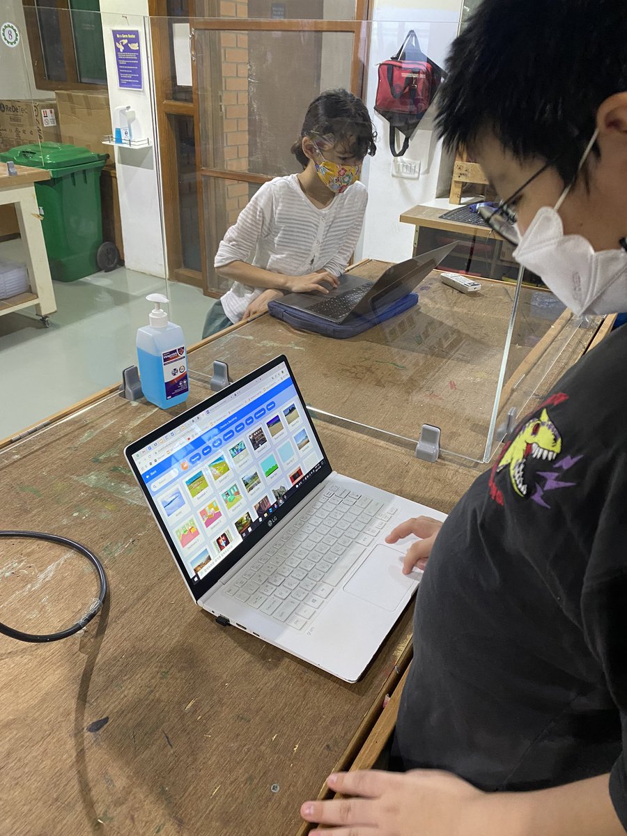 cassidycarvalho's tweet image. Hour Of Code Day 1: #AISCGrade4 and #AISCGrade5 Students learned how to code and practiced their coding skills using Scratch! #AISCDesign #AISCElementary
