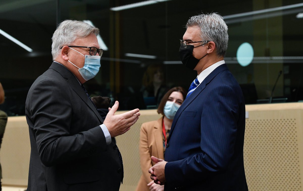 MaltainEU's tweet photo. #EPSCO @EUCouncil meeting today agreed on a council position on the #EUMinimumwage and on binding #paytransparency. Policy debates on strengthening the #EU #socialdimension & #genderequality, were held. Ministers @DrFalzon and @AbelaCarmelo participated in this meeting. https://t.co/QfJO2ijJgI