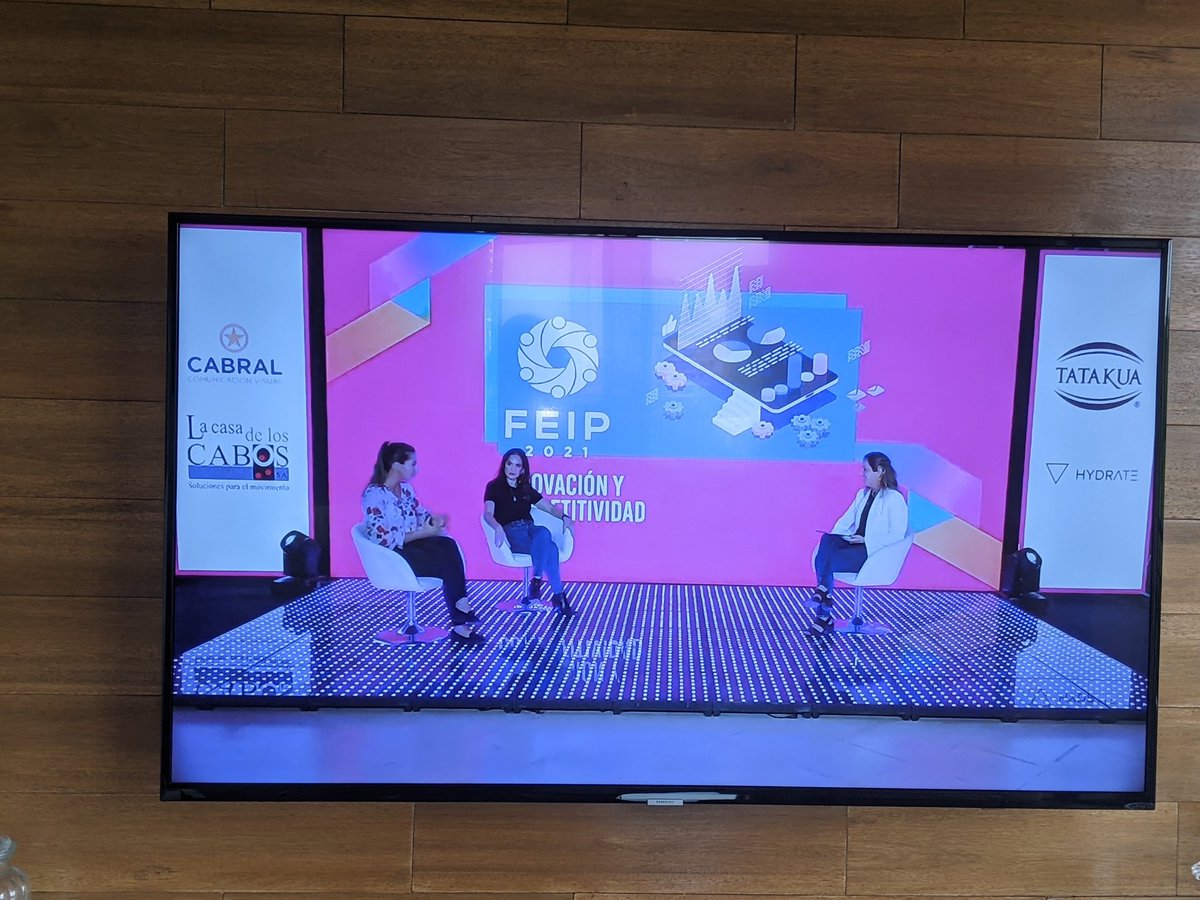 gaby_cibils's tweet photo. Panel de Oportunidades para Startups #FEIP2021
Yo feliz de representar a @CibersonsGroup💃
Compartiendo con @caroluzardi y @jazmingustale !
@OpnxPy @5diasPY @Unicanal @SomosGEN @ParaguayTVHD https://t.co/QJ7HUEo3hZ