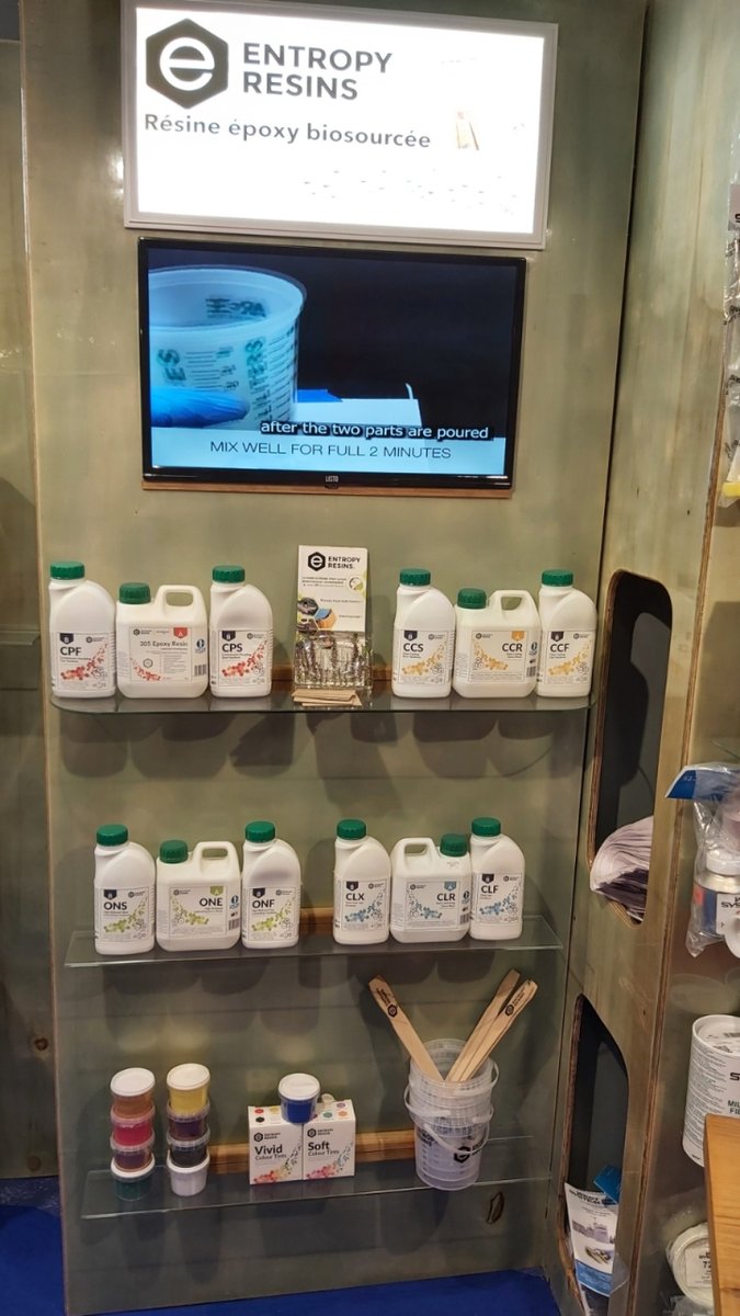 directeck's tweet photo. 3ème jour du @NauticParis. Petit focus sur notre marque de résine biosourcée @entropyresins .Venez découvrir le porte-savon réalisé par @fleurenroutejewelry avec de la résine de coulée claire CCR.
Pour en savoir plus, n'hésitez pas à venir sur notre stand, au 2.2 E1! A bientôt! https://t.co/wbIDImyQDZ