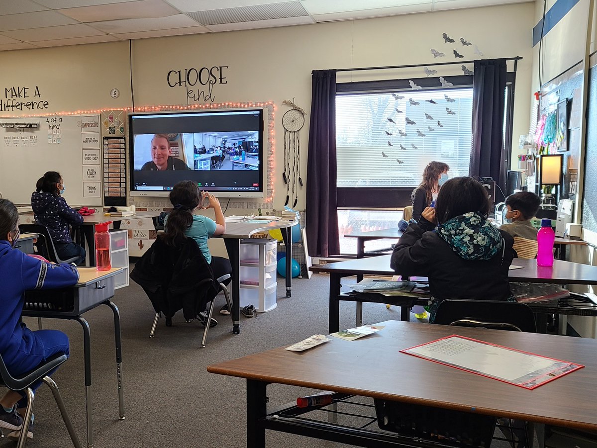 SadlerAsh's tweet photo. During my placement I had a local author tune in via Zoom to talk about writing, inspiration and publishing. Without access to Zoom or Teams this would not have been able to happen this year. #ICT362 https://t.co/5jD4ICzUJV